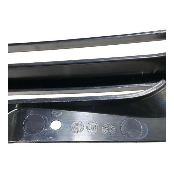 Grade Radiador Fiat Palio Tela Moldura Original 2008 2012 Preto Brilhante