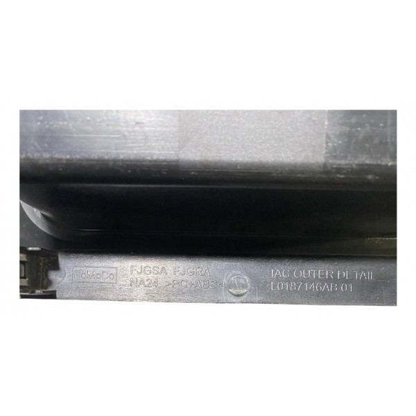 Moldura Central Som Ford Fusion  2010 2011 2012 Preto