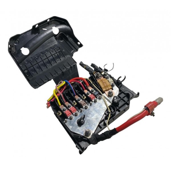 Caixa Fusivel Rele Ford Focus 2015 Original Av6t14a067bc