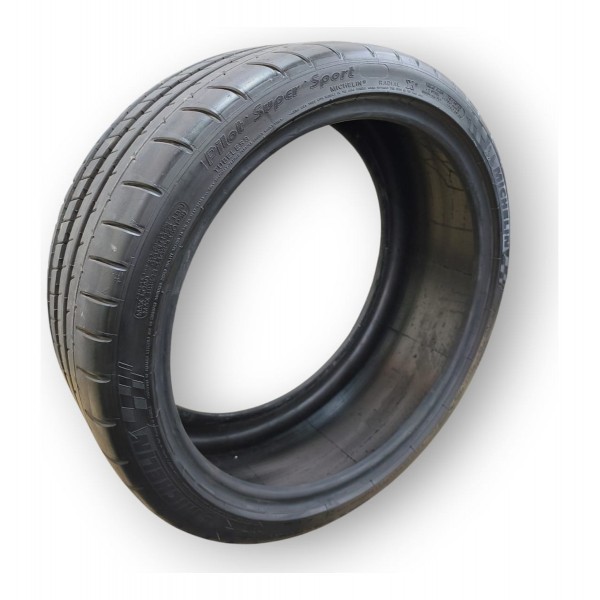 Pneu Michelin 235 35 R19 Piloto Super Sport Aro 19
