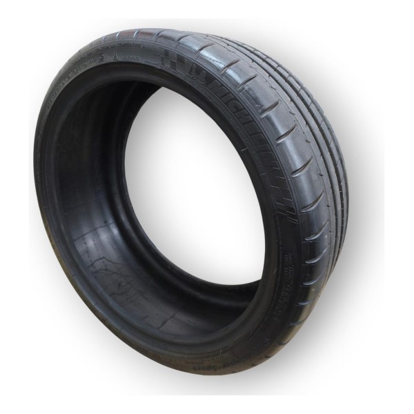 Pneu Michelin 235 35 R19 Piloto Super Sport Aro 19