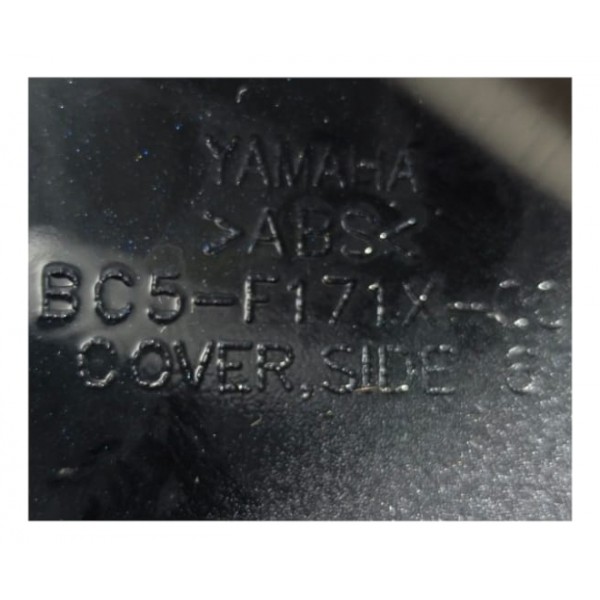 Carenagem Rabeta Direita Yamaha Fazer 250 2019 2022 Preto Com Dourado