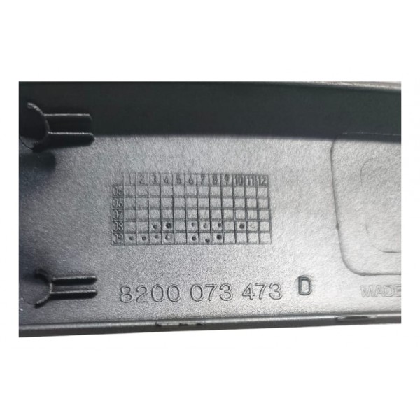 Friso Porta Traseira Esquerda Renault Megane 2007 Detalhe Cinza