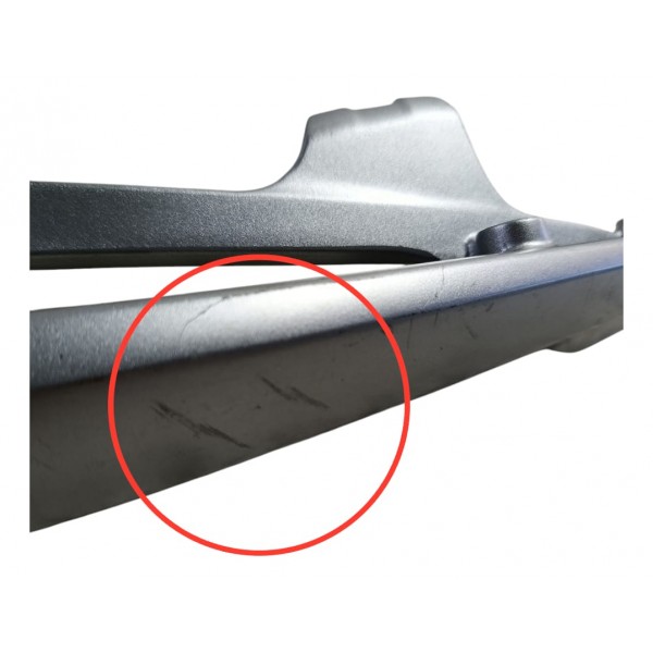 Alça Direita Suporte Carona Xtz 250 Lander Yamaha Detalhe Prateado