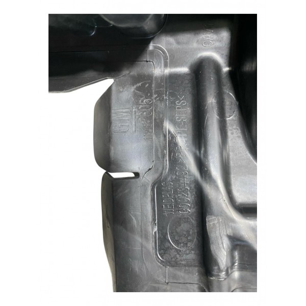 Defletor Radiador Chevrolet Cruze Lado Esquerdo 2017 A 2019