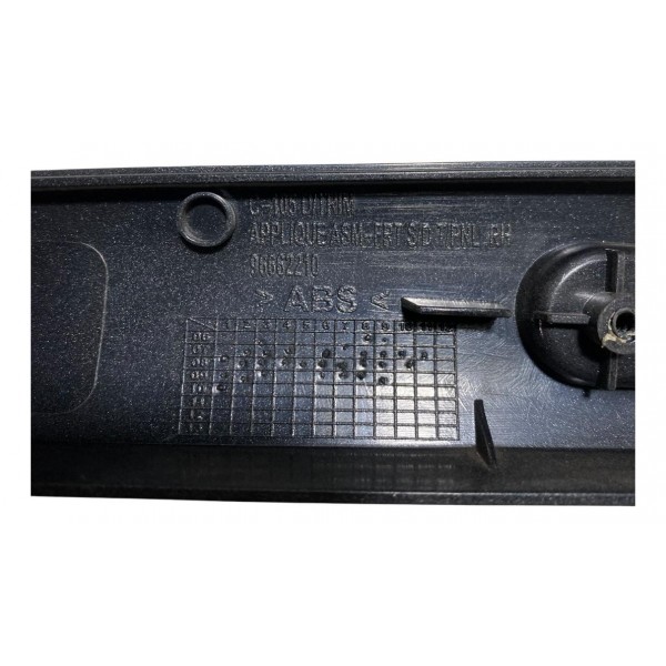 Moldura Forro Porta Gm Captiva 2009 2012 Dianteiro Direito