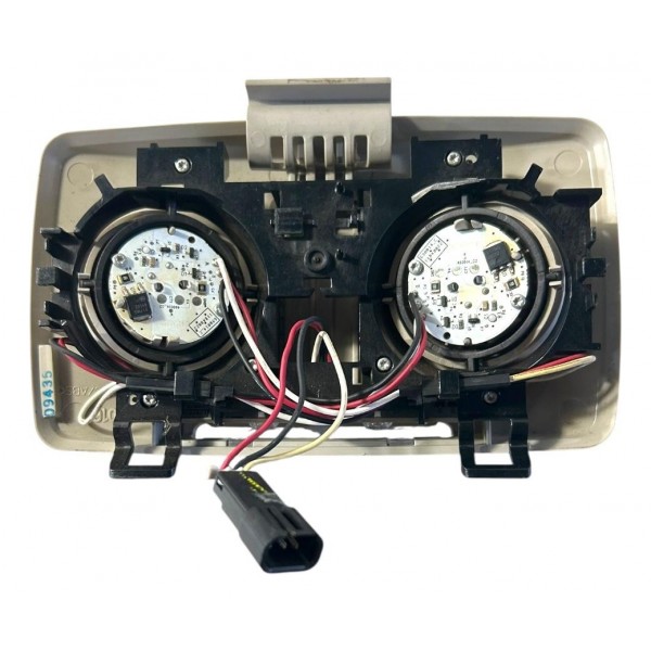 Luz Cortesia Teto Fiat Freemont Dianteiro Original