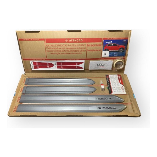 Jogo Friso Lateral Prata Metálico Orig Tiggo 3x 2022 A 2023 Prateado