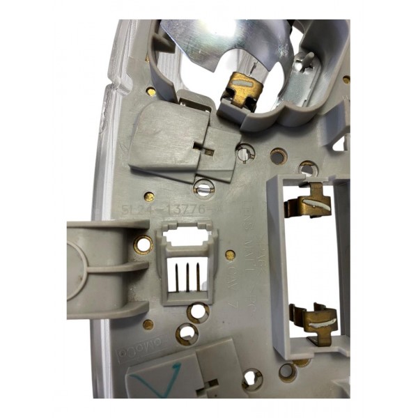 Luz Do Teto Ford Fusion 2007 A 2012 5l2413776a