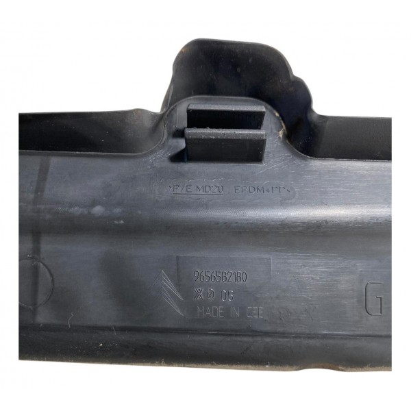 Acabamento Para-lama C4 Grand Picasso 2010 2.0 9656582180