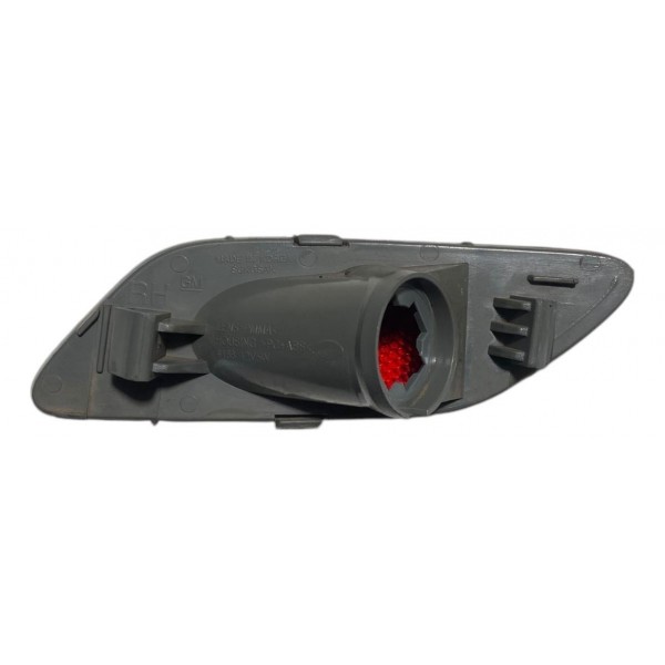 Lanterna Parachoque Gm Captiva Traseira Direita 2009 Direito/passageiro Vermelho