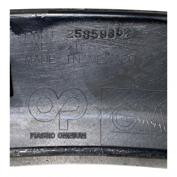 Aplique Paralama Gm Captiva Traseiro Direito 2009 A 2012 Preto