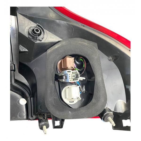 Lanterna Volvo Xc60 Lado Esquerdo 2010 3.0 89075216 Esquerdo/motorista Vermelho