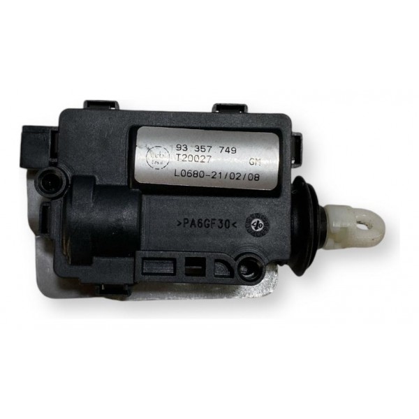 Acionador Tampa Porta Malas Gm Astra Vectra Zafira 2009