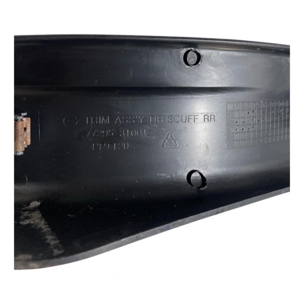 Acabamento Soleira Ssangyong Kyron Traseiro Direito 2010 Preto