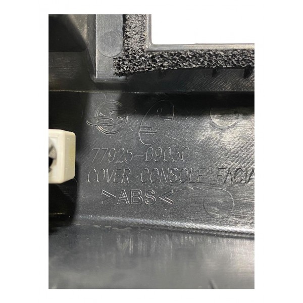 Acabamento Console Ssangyong Kyron Direito 2009 7792509030