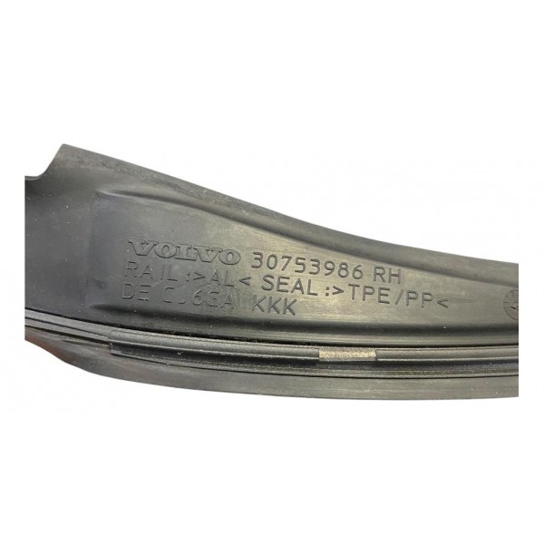 Moldura Acabamento Parabrisa Volvo S60 Direito 2011 30753986