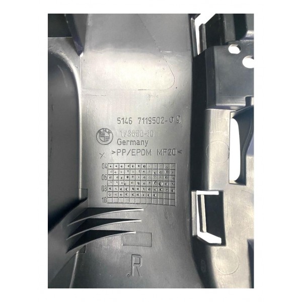 Acabamento Bagagito Bmw 118i Traseiro Direito 2008 2012 Preto