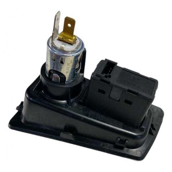 Entrada Auxiliar Bmw 118i/e87 2004 A 2011 6930561 Original