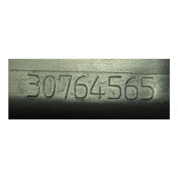 Defletor Radiador Volvo Xc60 T6 Esquerdo 2010 30764565