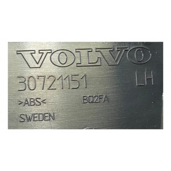 Acabamento Soleira Volvo Xc60 Traseira Esquerda T6 2010 Preto