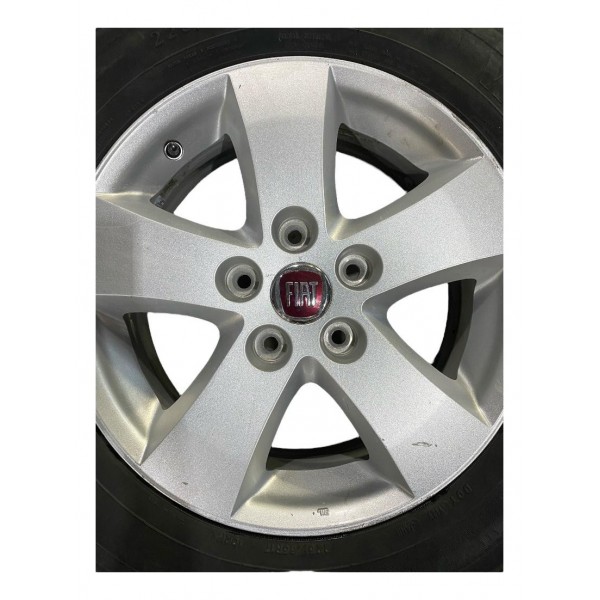Roda Aro 17 225 65 Com Pneu Fiat Freemont 2.4 Original Preto