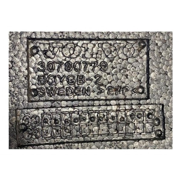 Tampa Isopor Do Estepe Volvo Xc60 T6 2010 Original 30760779