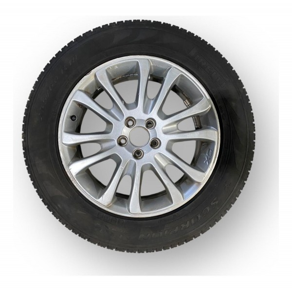 Roda Volvo Xc60 Com Pneu Pirelli Scorpion 235 60 Aro 18 Prateado