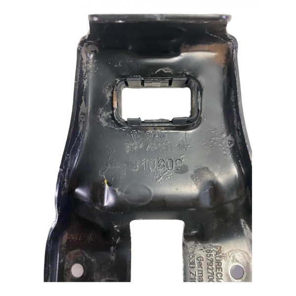 Suporte Trava Do Capô Bmw 118i 120i 2010