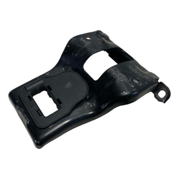 Suporte Trava Do Capô Bmw 118i 120i 2010