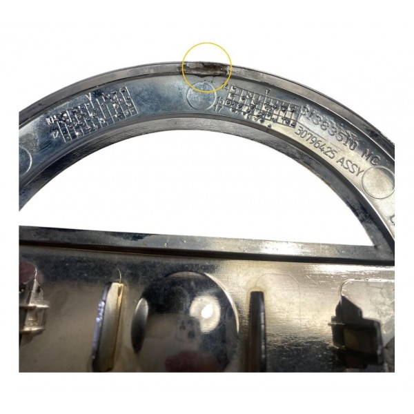 Emblema Grade Volvo Xc60 Dianteira Original 2010 31383030