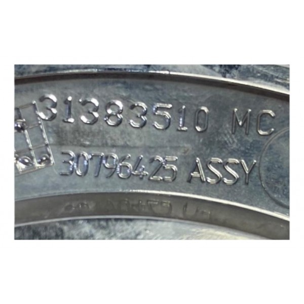 Emblema Grade Volvo Xc60 Dianteira Original 2010 31383030