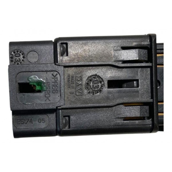 Botão Comando Pisca Alerta Renault Scenic 2004 2005 2006 Preto