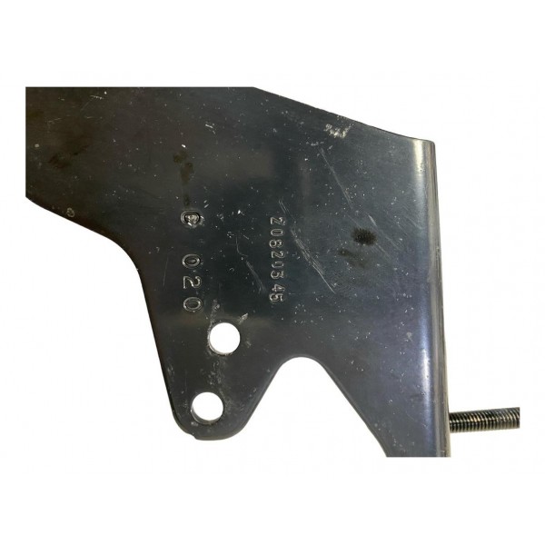 Suporte Bomba De Vácuo Gm Captiva 2.4 2010 2011 20820345