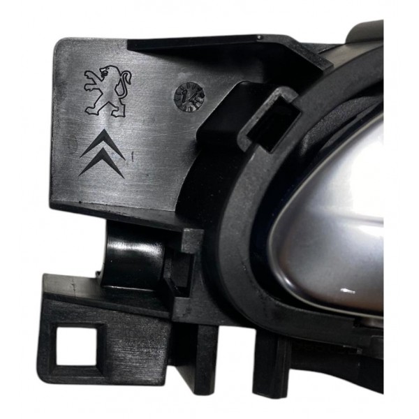 Maçaneta Interna Peugeot 208 Traseira Esquerda 2014 Original Traseira