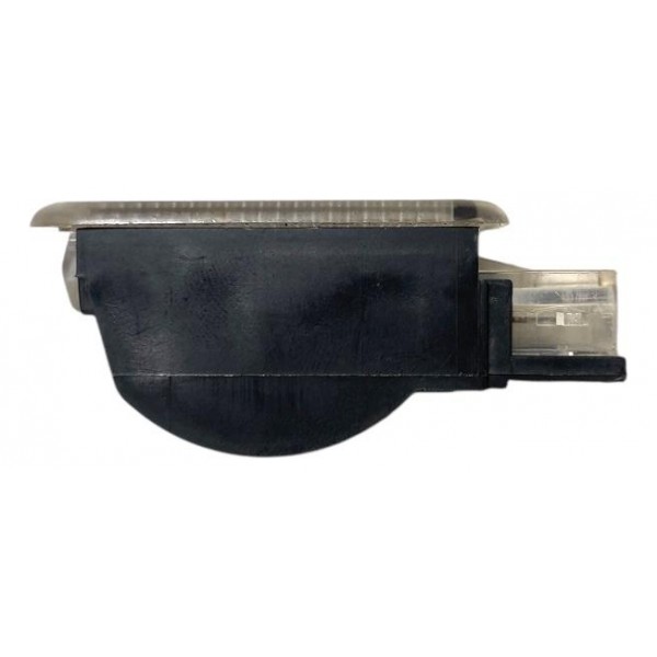 Luz Cortesia Porta Malas Audi A4 2.0 2011 2014 Original