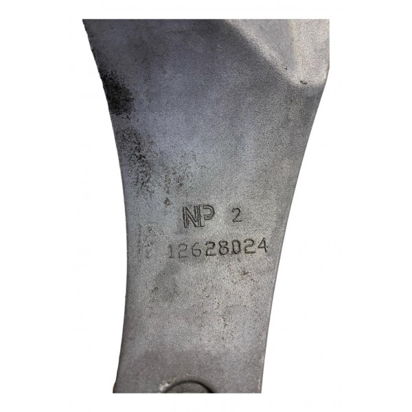 Suporte Bomba Hidráulica Gm Captiva 2.4 2008 A 2016 12628024