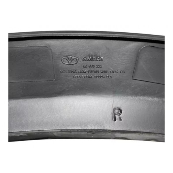 Moldura Para-lama Gm Captiva Dianteiro Direito 2011 96660222