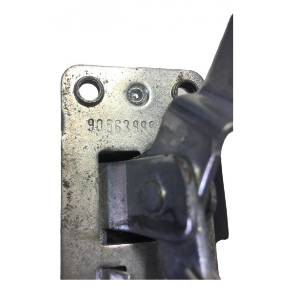 Fechadura Porta Malas Gm Zafira Todas Original 90563999