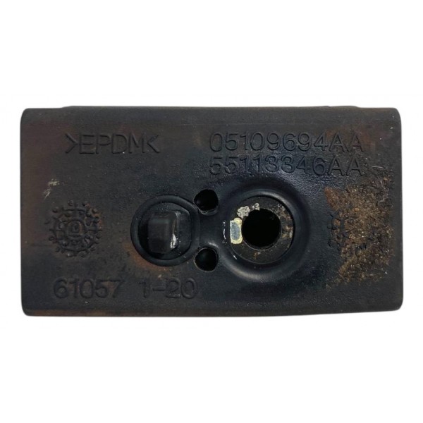 Batente Tampa Fiat Freemont Traseira Esquerda 2013 2.4