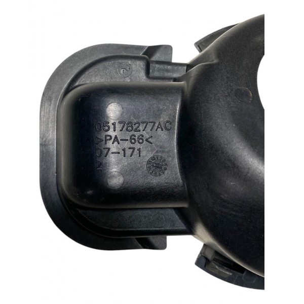 Acabamento Portinhola Fiat Freemont 2011 A 2013 05178277ac