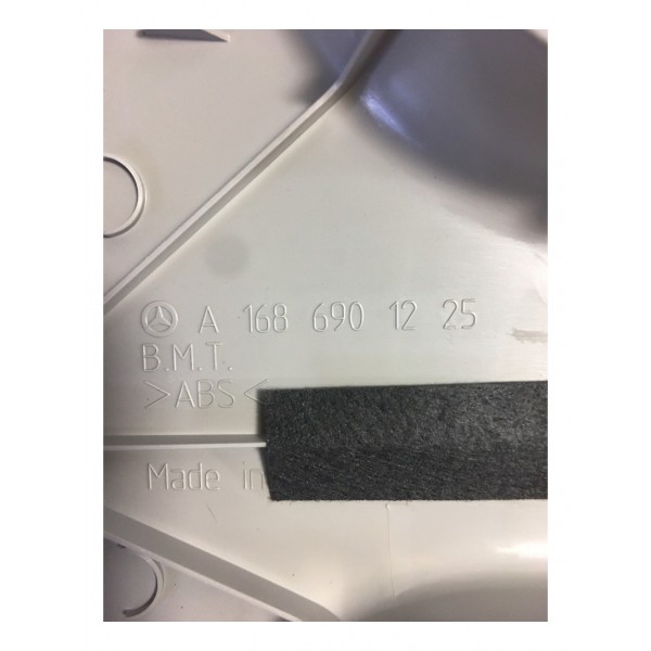 Moldura Coluna Central Classe A 160 190 Direita 1686901225