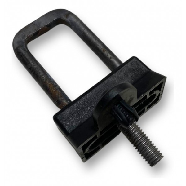 Batente Trava Do Capo Bmw 320 2008 / 2012 Original