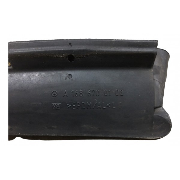 Moldura Parabrisa Mercedes Classe A 160/190 Esquerda 2004