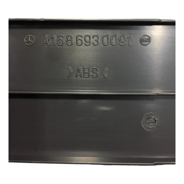 Soleira Acabamento Fechadura Porta Mala Classe A160 Traseira Preto