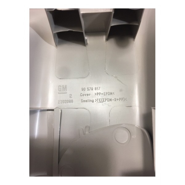 Acabamento Coluna Gm Zafira Traseira Direita 90579817