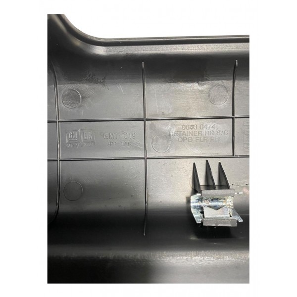 Soleira Gm Captiva Traseira Direita 2008 2012 96630474 Preto