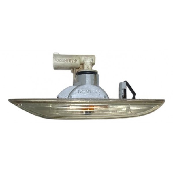 Pisca Páralama Bmw 118i  Dianteira Esquerda 2010 6939816