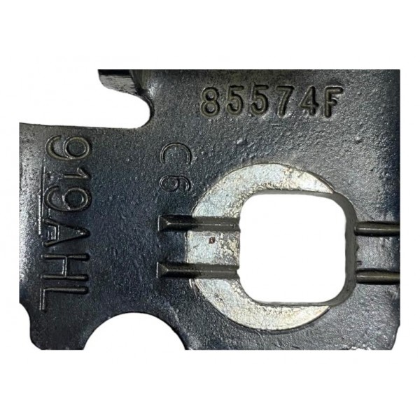 Dobradiça Porta Fiat Freemont 2.4 Dianteira Esquerda 2011