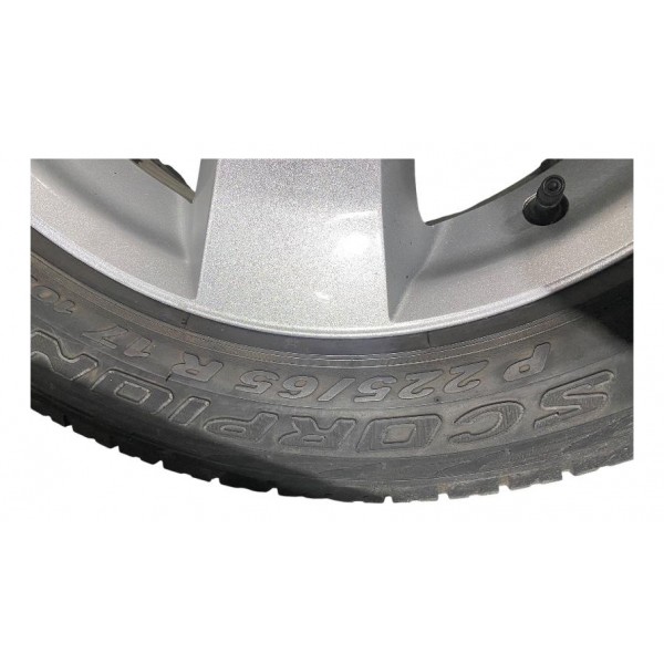 Roda C/ Pneu Aro 17 225 / 65  Fiat Freemont 2.4 2011 / 2012 Prateado